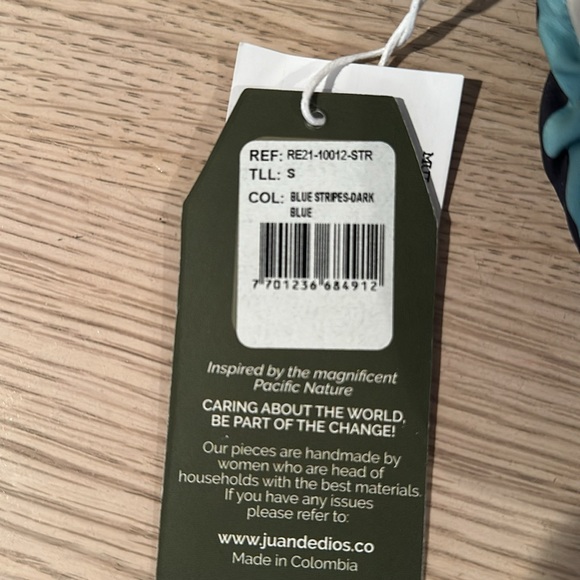 Juan Dios Iris Stripe Off Shoulder Bikini Top - Picture 4 of 8